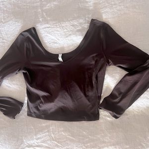 BN Lululemon Long Sleeve French Press🤍